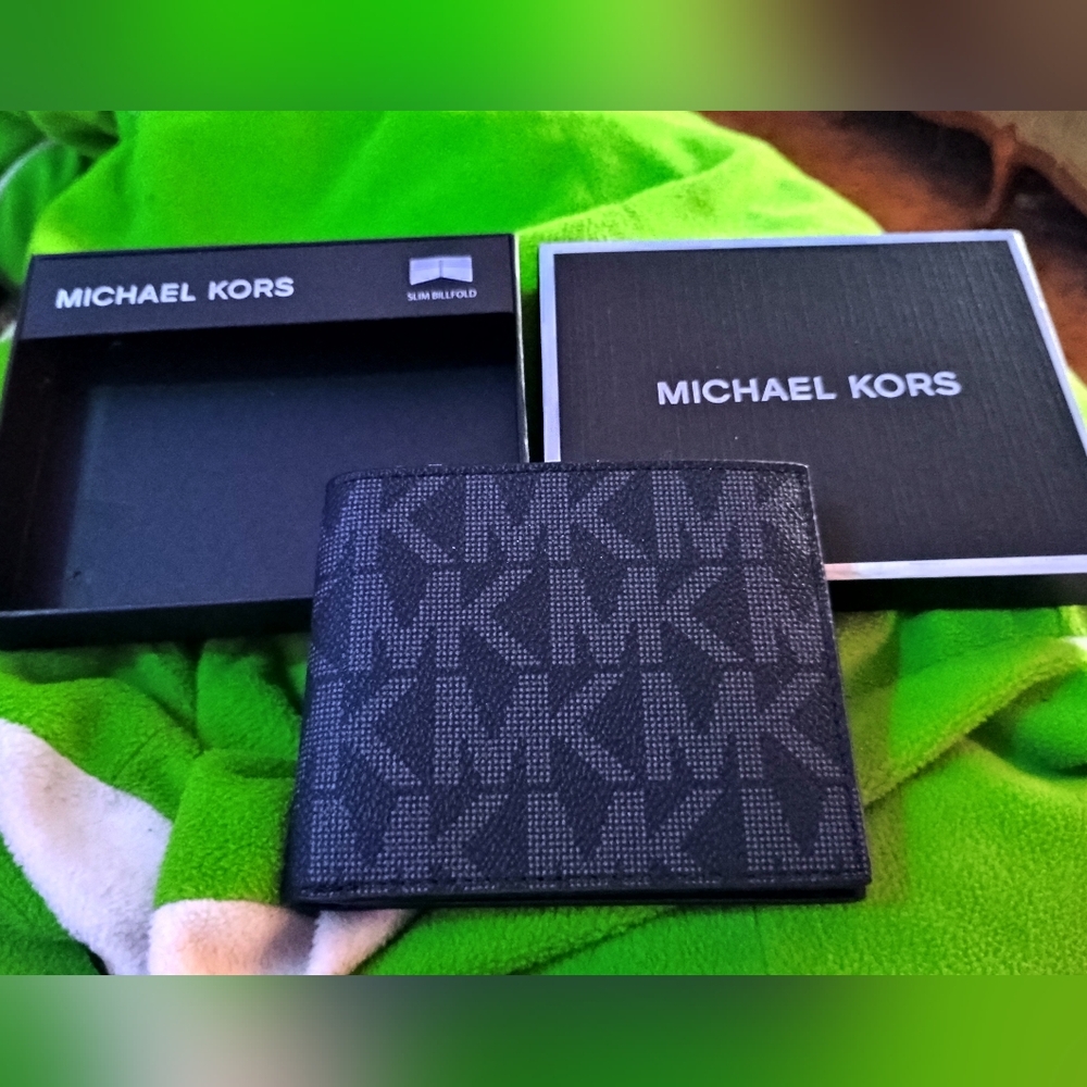 Michael Kors Jet Set Men's Black Wallet